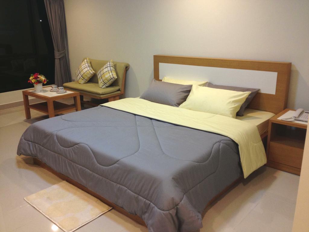 Ipremium Sukhumvit 81 Hotel Bangkok Bagian luar foto
